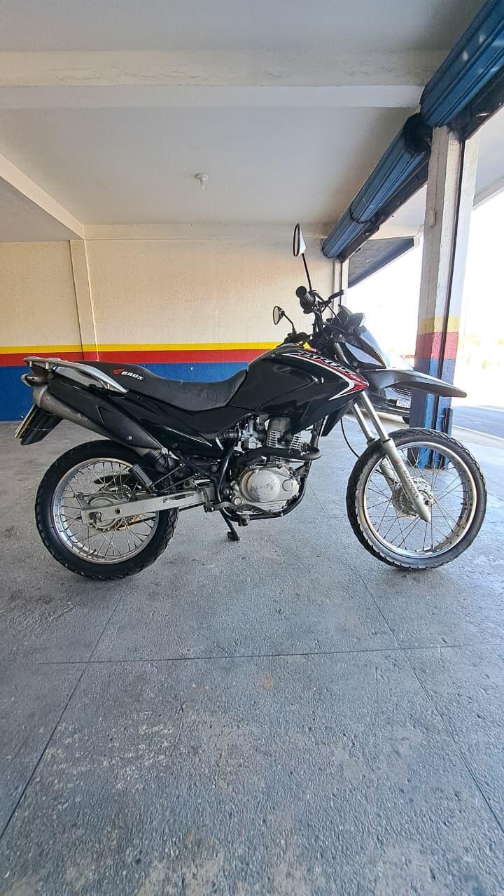 HONDA BROS 125 ES LATERAL DIREITA
